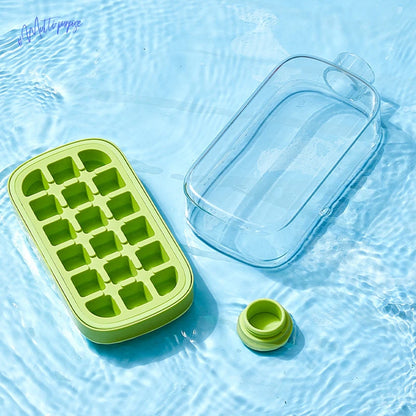 ChillMate – Covered Ice Tray with Straw & Tie